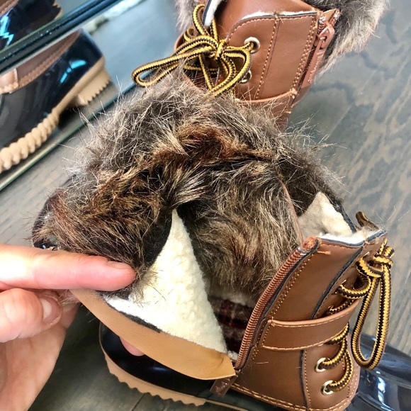 LAST ONE ☝️ ◾️Winter Tan Duck boots - Picture 5 of 7